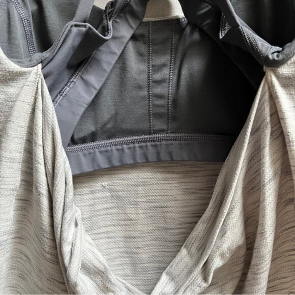 Lululemon Free To Be Serene Medium Support Tank 2 In 1 tank and sports bra Sz 4 - Picture 6 of 9